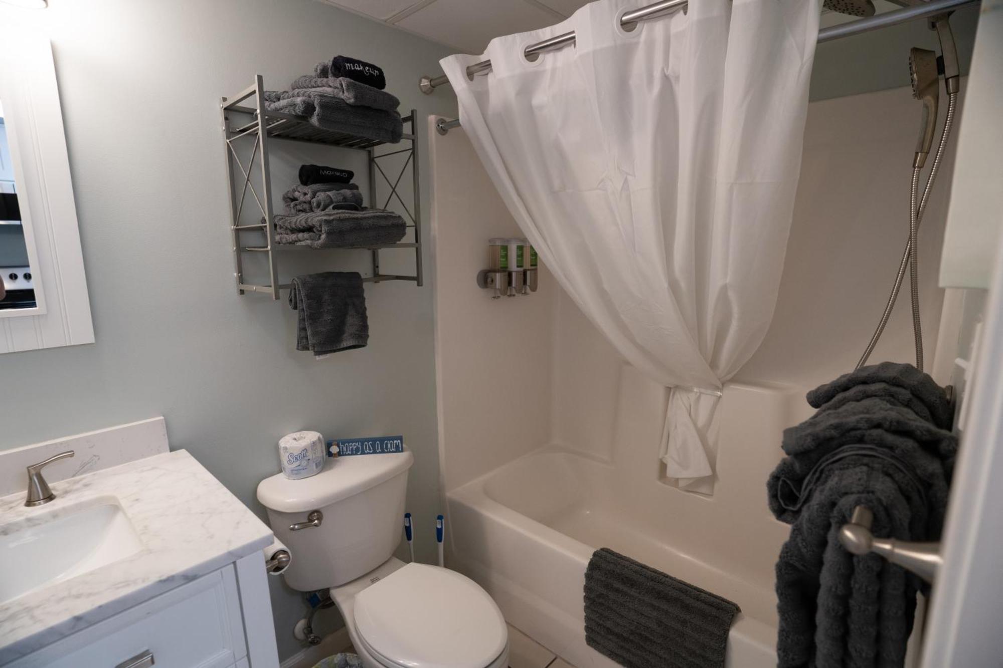 Oceanview With Pool, Hot Tub, Balcony, Right On The Apartment Myrtle Beach